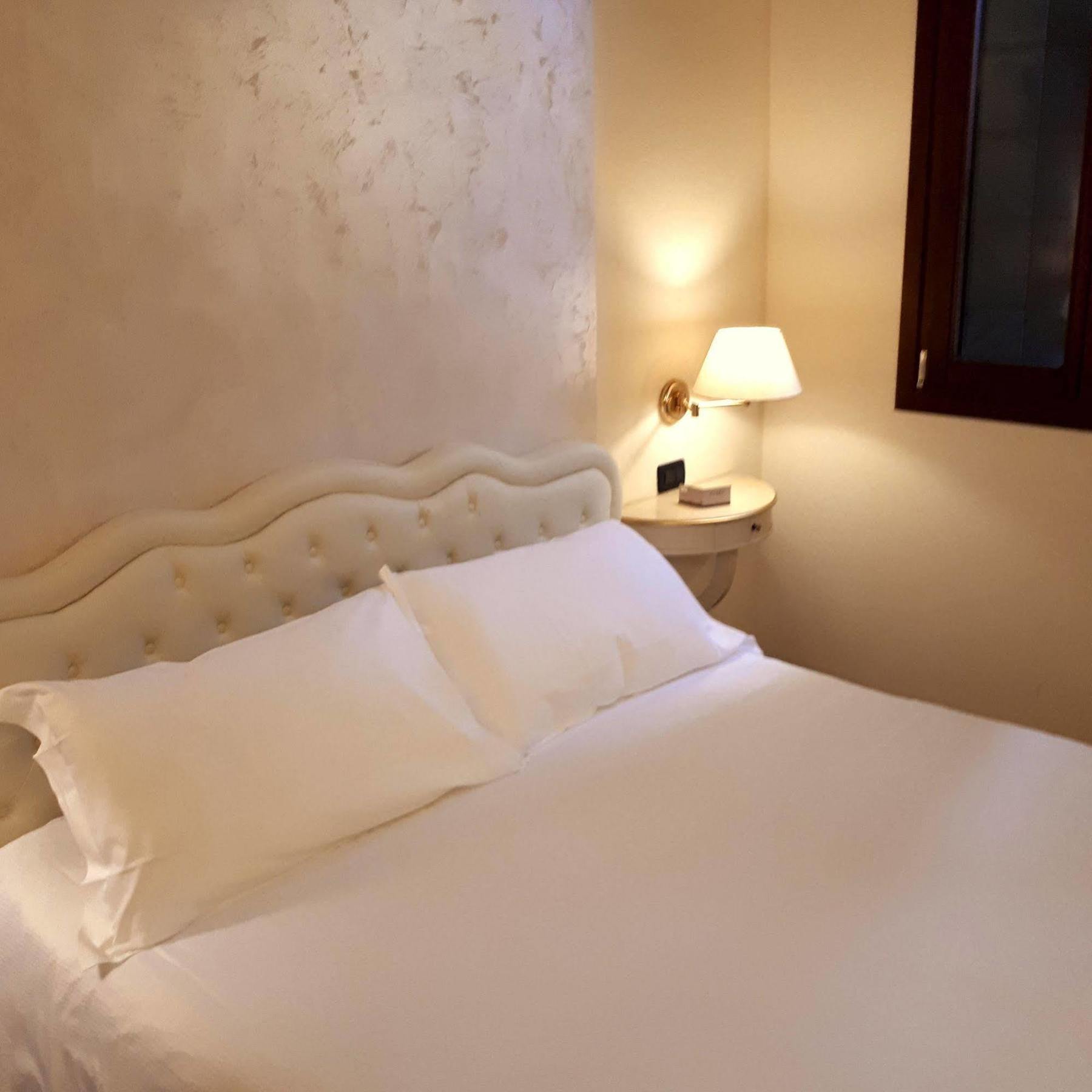 Bed and Breakfast Ca Doge Венеція Екстер'єр фото